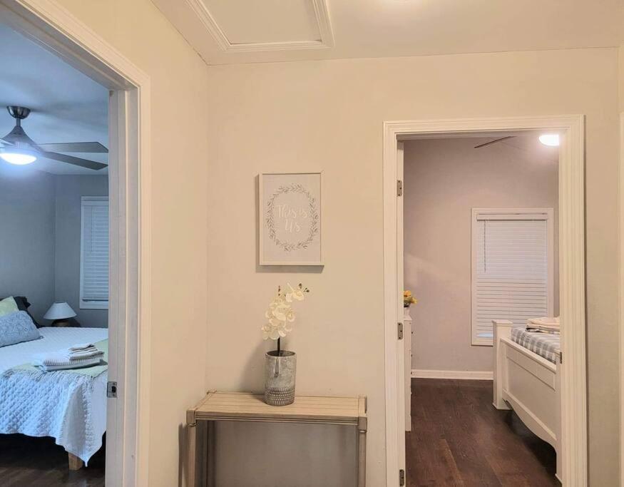 Вілла Refreshed!! Private 4Brms 2 Bath - 2 King Beds!! Смирна Екстер'єр фото